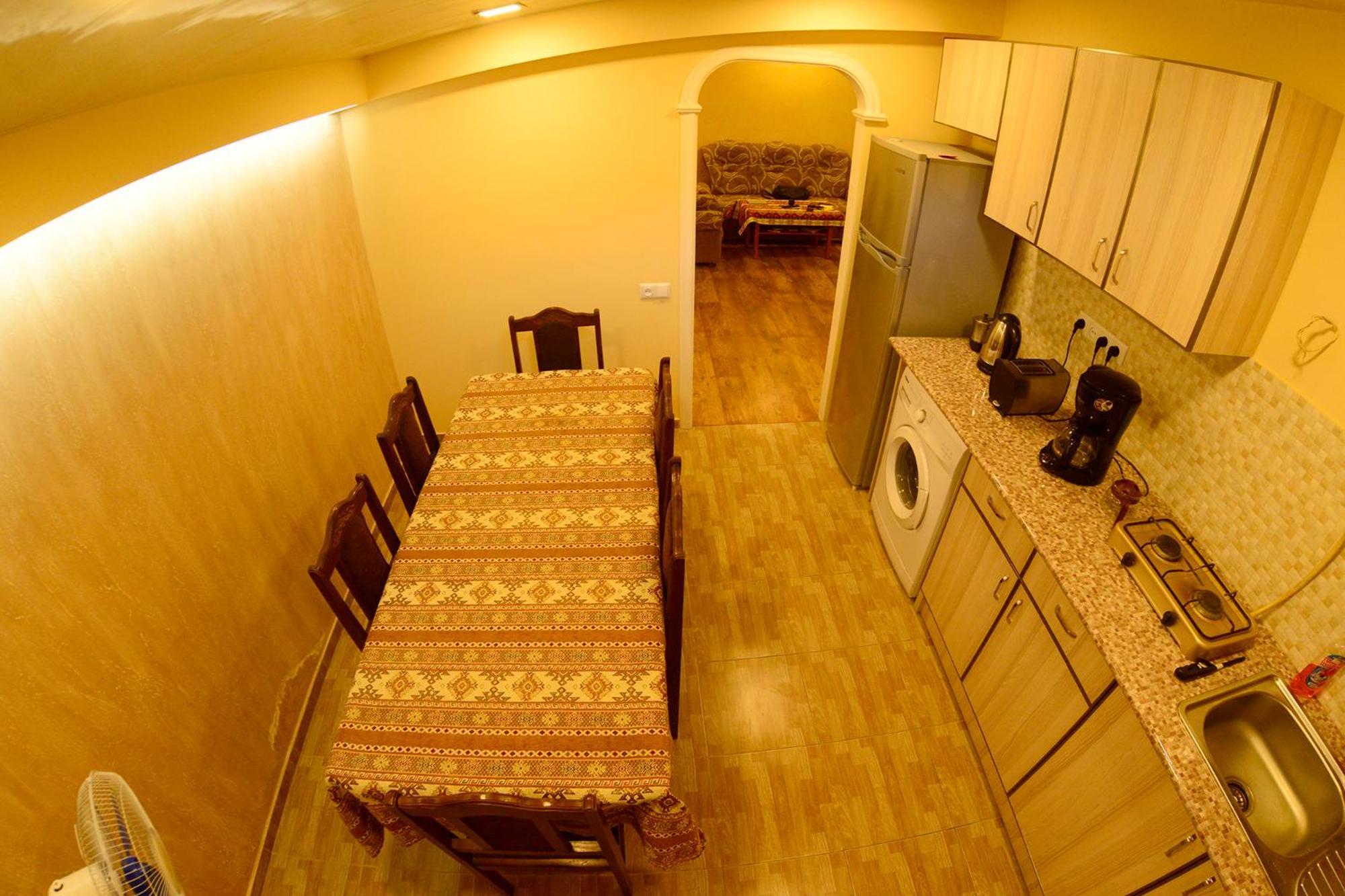 יירבאן Your Hostel מראה חיצוני תמונה
