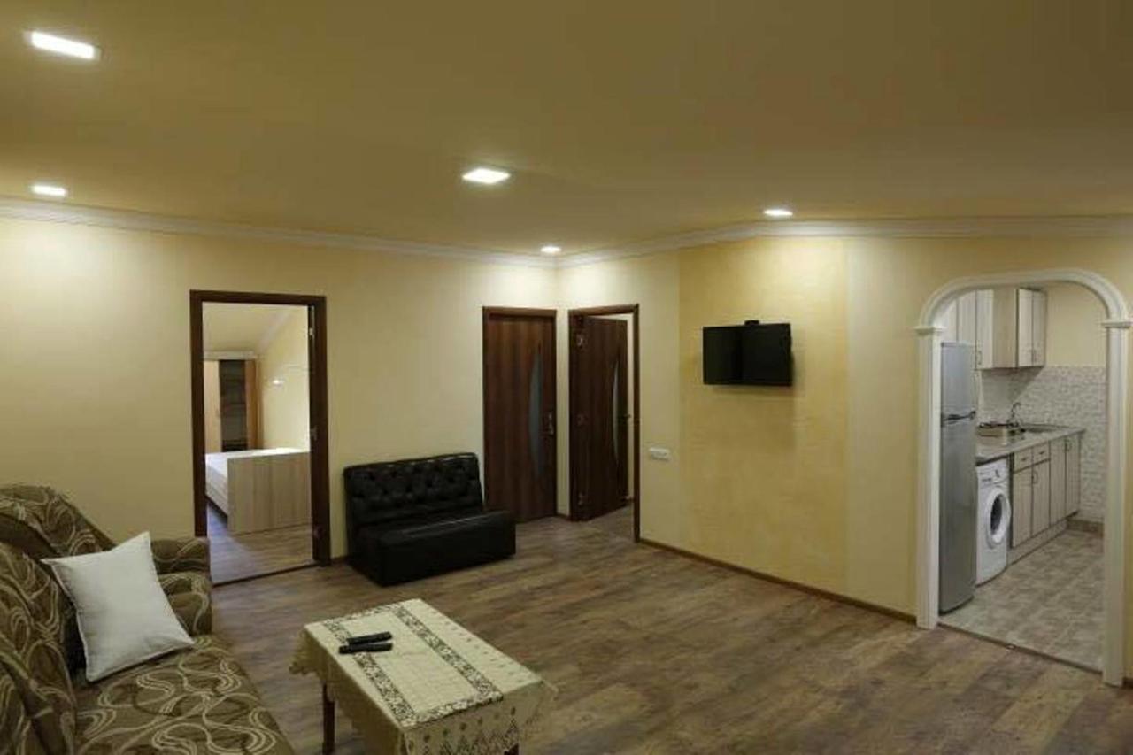 יירבאן Your Hostel מראה חיצוני תמונה
