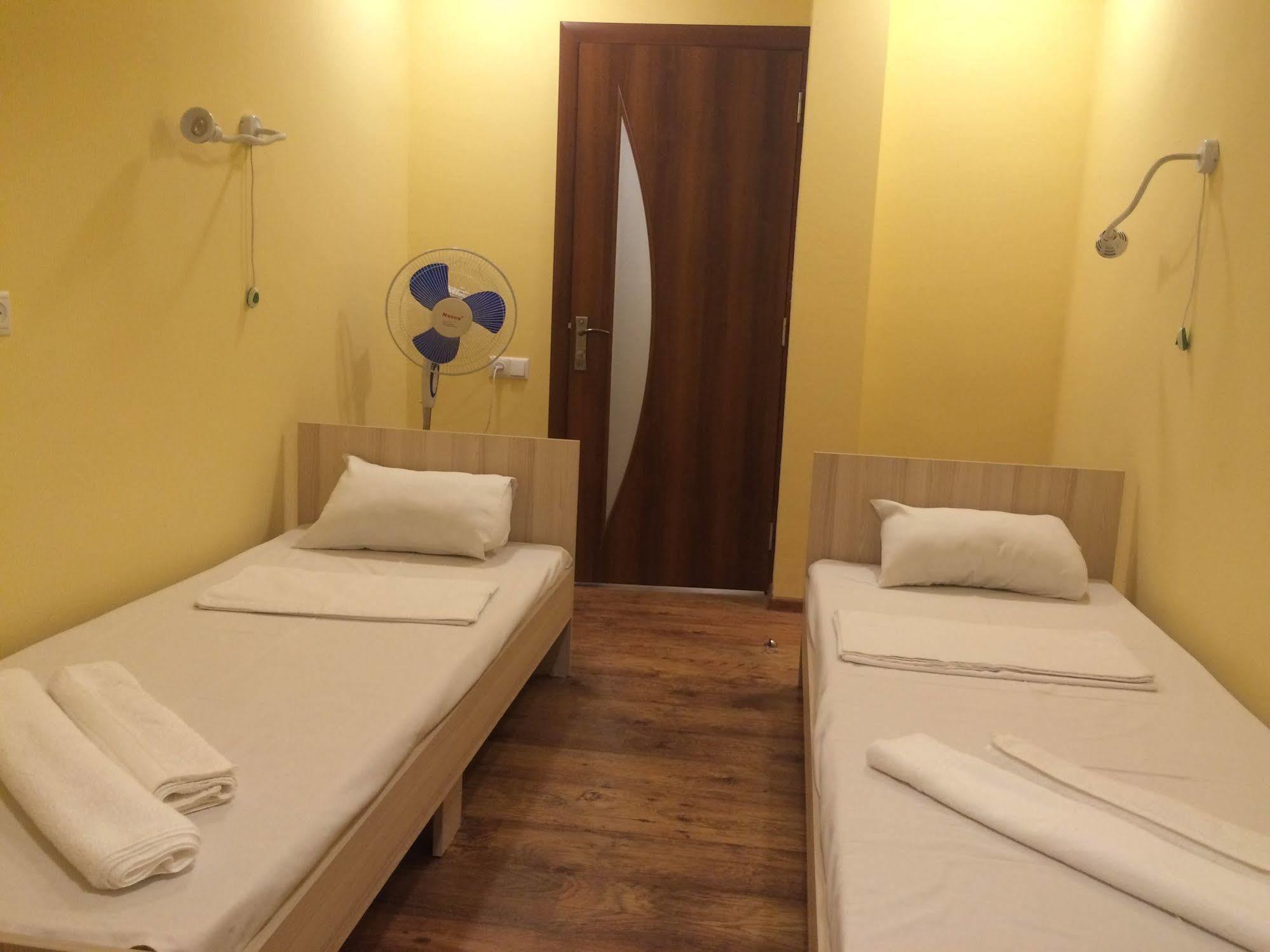 יירבאן Your Hostel מראה חיצוני תמונה