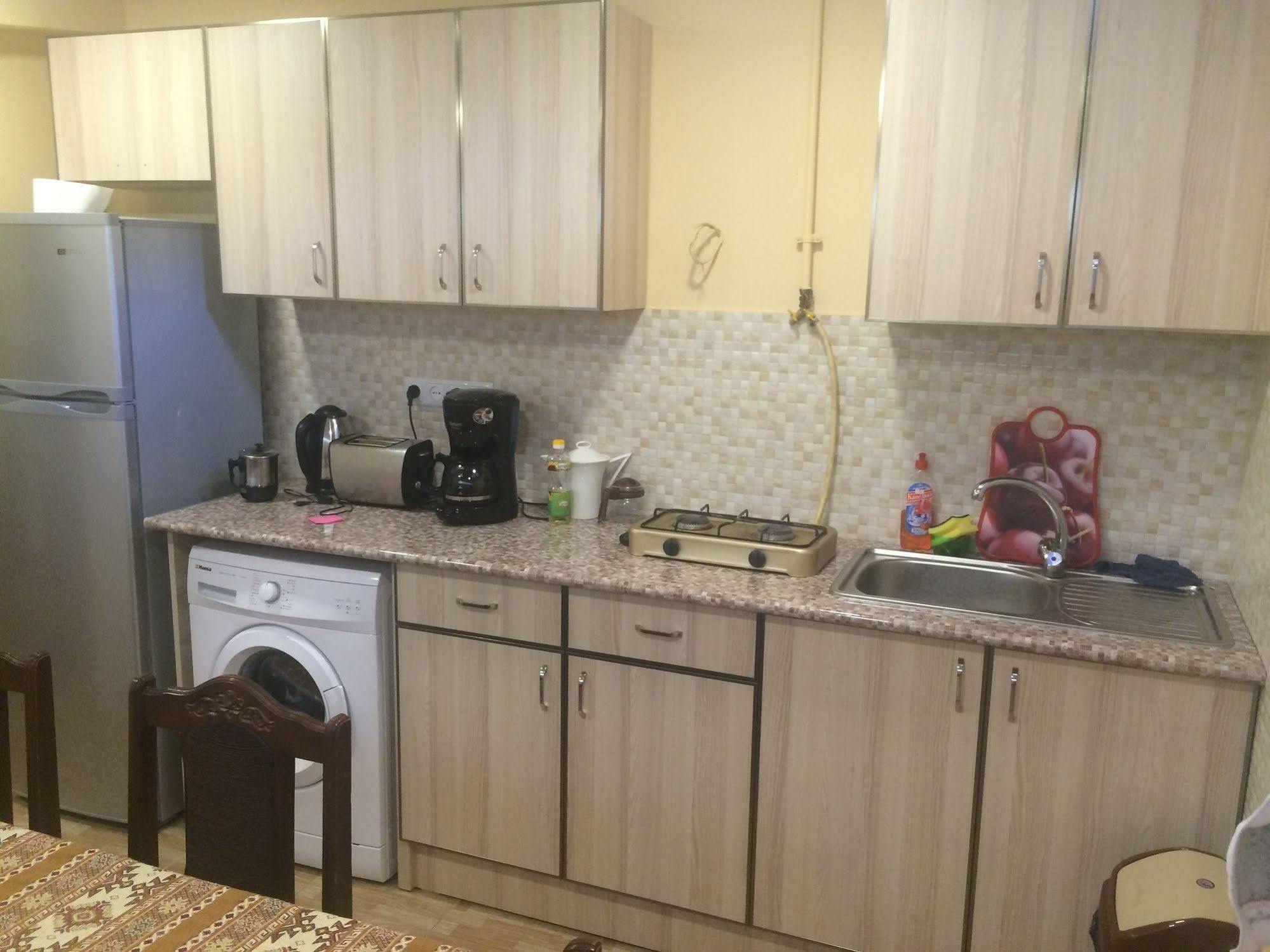 יירבאן Your Hostel מראה חיצוני תמונה